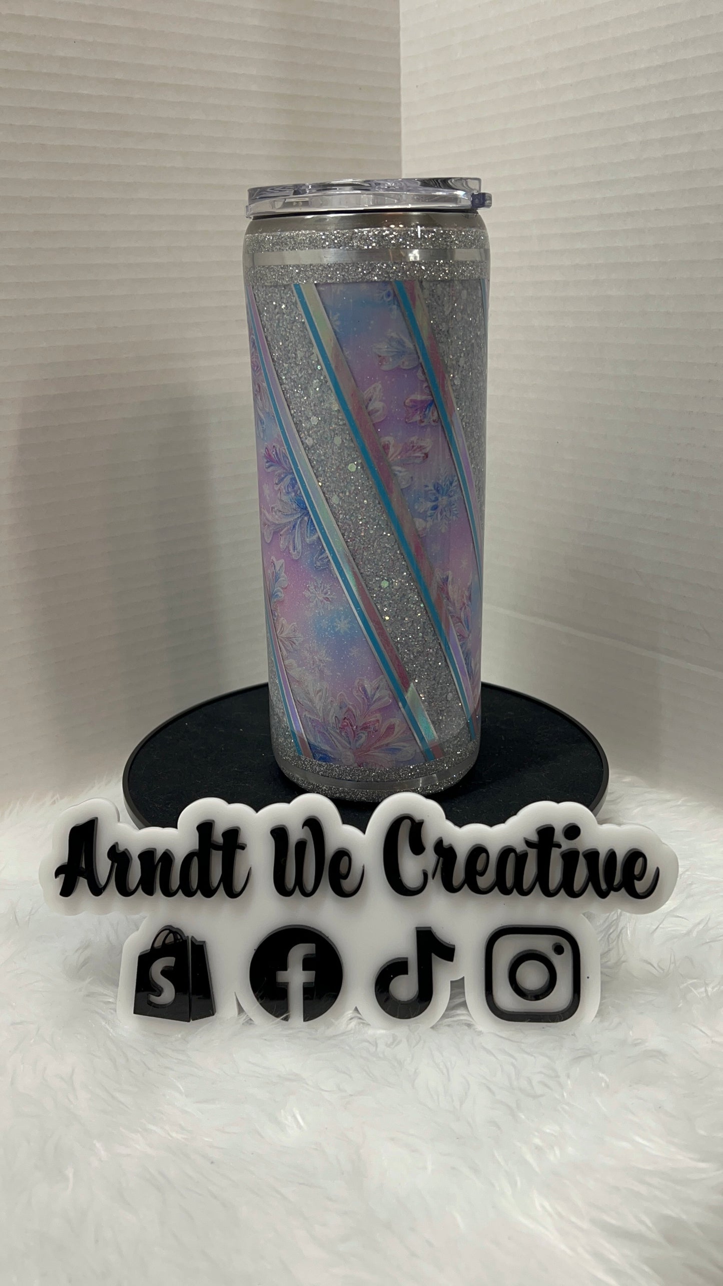 Ready to Ship - 25oz Skinny Tumbler (Snowflakes)